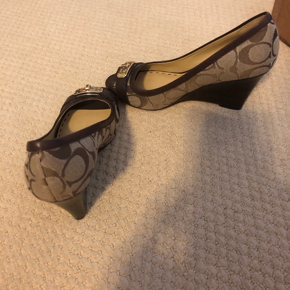 Coach wedge - Picture 2 of 5
